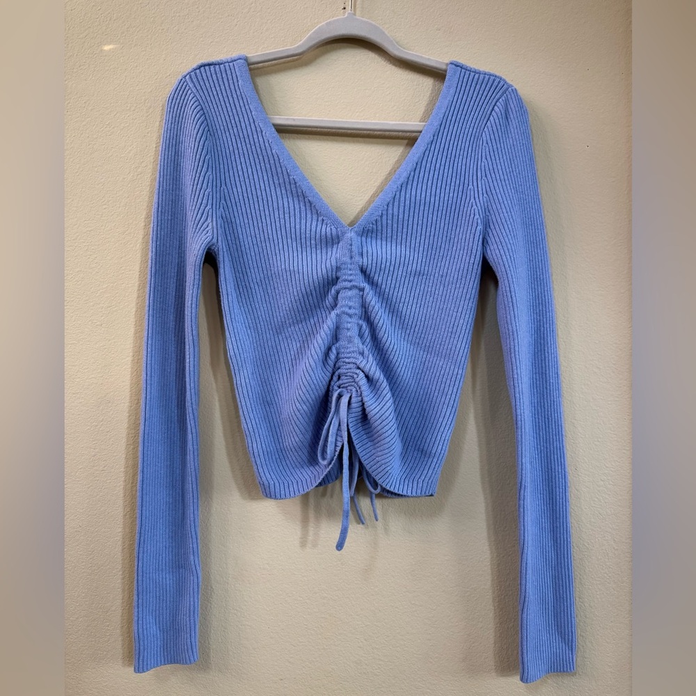 Hollister Ribbed Cinched Cropped Sweater